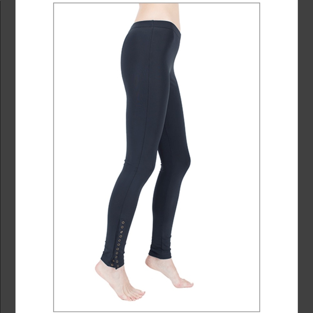 Plush brand ankle snap leggings, Sz XS